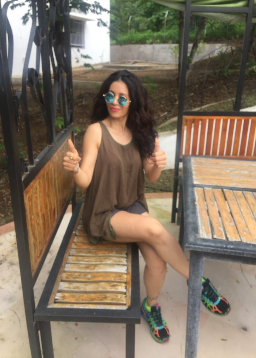 mreenaldeshraj's tweet image. BE YOUR OWN KIND OF BEAUTIFUL ❤️
:
Family time❤️
:
#farms #nagpur #familytime #mreenaldeshraj #mreedazzle ❤️