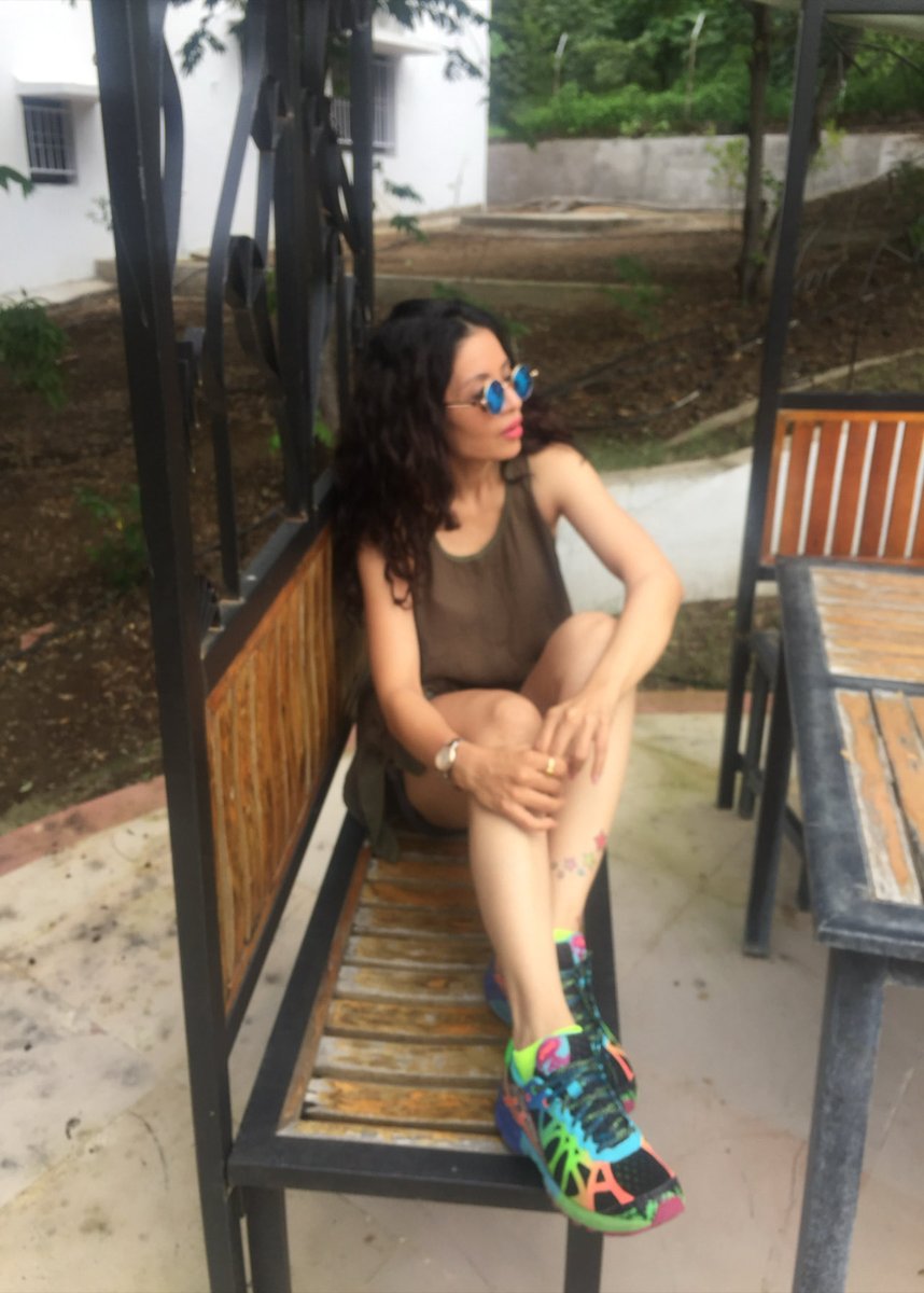 mreenaldeshraj's tweet image. BE YOUR OWN KIND OF BEAUTIFUL ❤️
:
Family time❤️
:
#farms #nagpur #familytime #mreenaldeshraj #mreedazzle ❤️