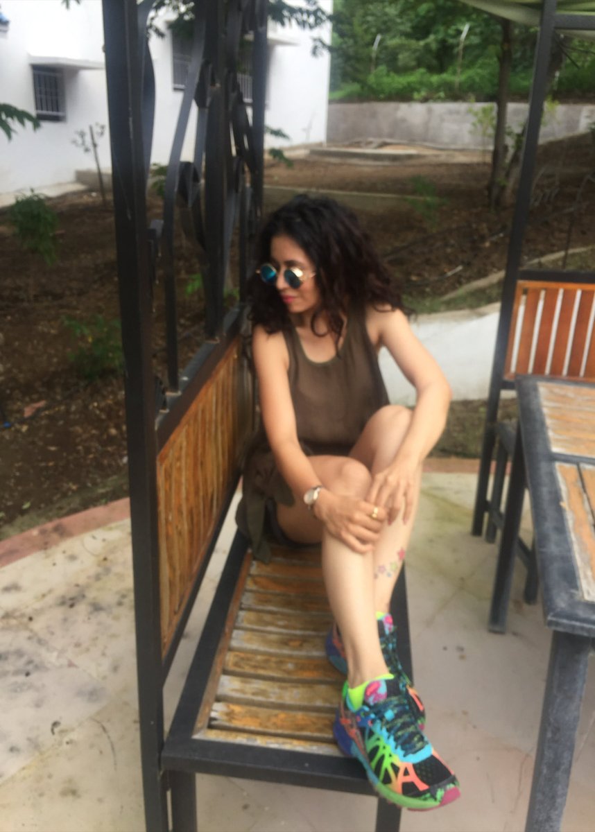 mreenaldeshraj's tweet image. BE YOUR OWN KIND OF BEAUTIFUL ❤️
:
Family time❤️
:
#farms #nagpur #familytime #mreenaldeshraj #mreedazzle ❤️