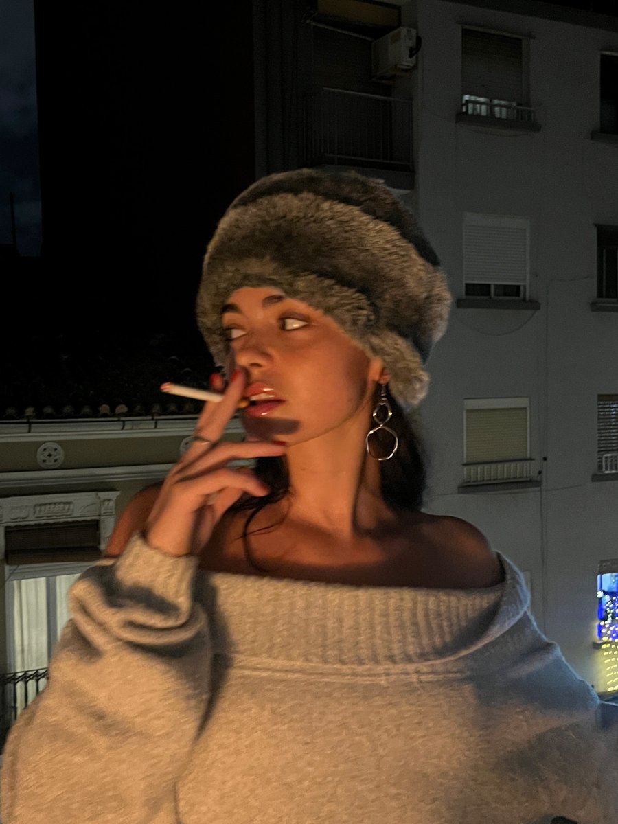 Kira Jones tweet media