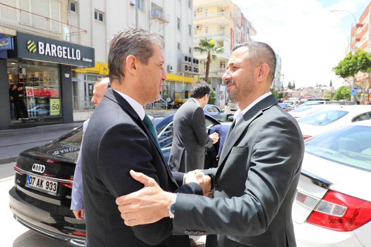 alicetin_07's tweet photo. 📍Serik
Milletvekillerimiz Mustafa Köse, Kemal Çelik, Atay Uslu ve İbrahim Ethem Taş ile birlikte Serik İlçe Başkanımız Ahmet Söker ve İlçe Teşkilatımızla bir aradayız. https://t.co/aGehazuSoD