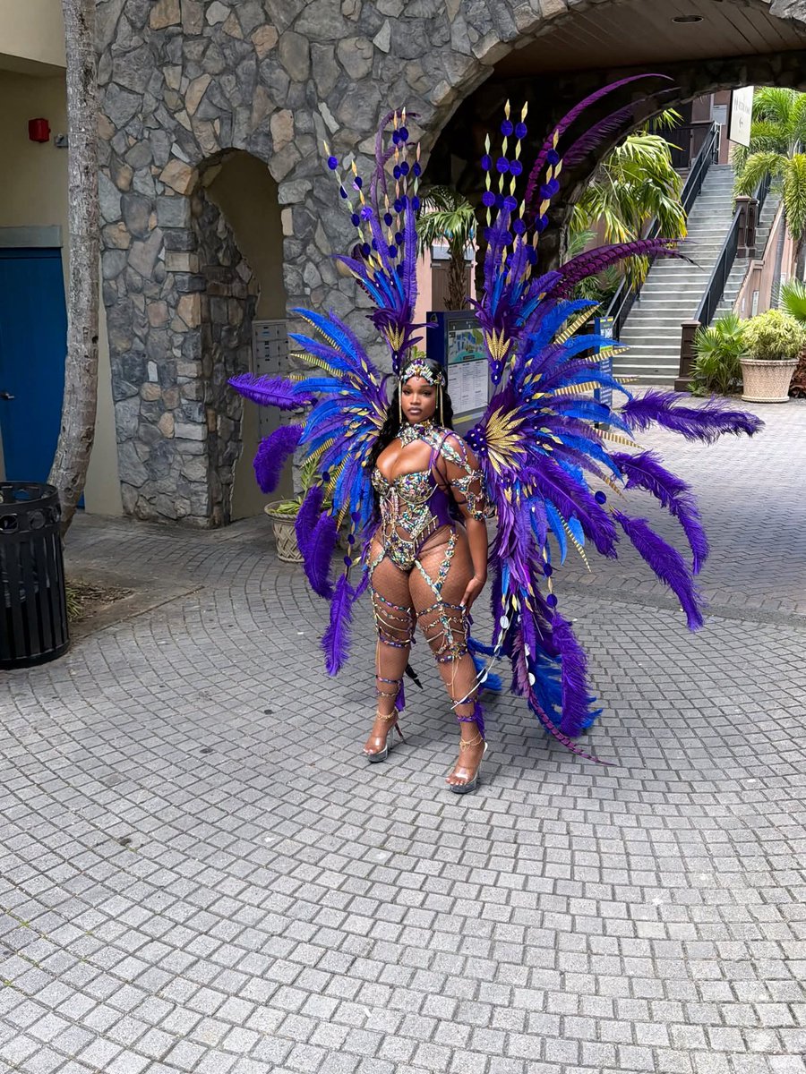Caribbean Beauty tweet media
