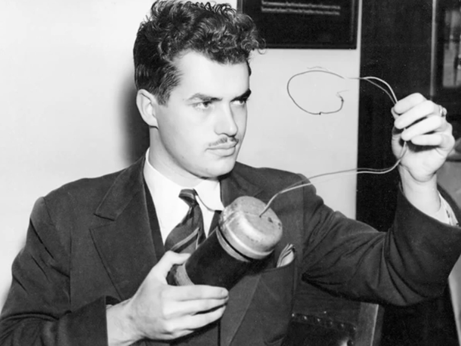 Jack Parsons: o cientista que invocava demônios pra conquistar o espaço.

Engenheiro genial, co-fundador do Jet Propulsion Laboratory (JPL) da NASA. Inventou combustíveis que permitiram os primeiros foguetes americanos e pavimentaram a ida à Lua.

Ao mesmo tempo, ocultista