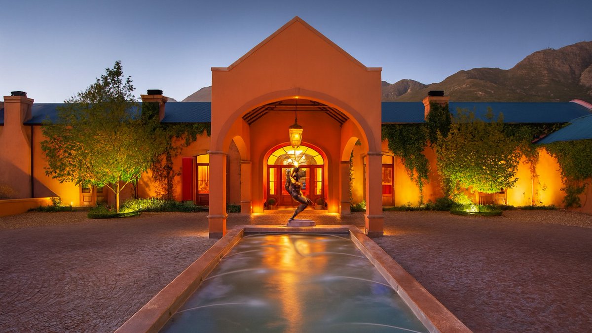 Find_My_ZA's tweet photo. Tie the knot in Franschhoek 😍

The top wedding venues in Franschhoek ❤

Click: https://t.co/Hbesjh6jx9

Have a look at @LaResidenceSA https://t.co/bDajWzmIgE