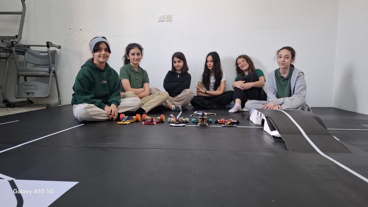 CiddeEgitim's tweet photo. Abha Türk Okulumuz öğretmen ve öğrencilerimizi “18. MEB Uluslararası Robot Yarışması Finalleri”ne katılmak üzere Türkiye’ye 
uğurladık.

Cidde Eğitim Ataşeliği olarak yarışmalara katılacak evlatlarımıza başarılar diliyoruz. https://t.co/Qec4yE88zS