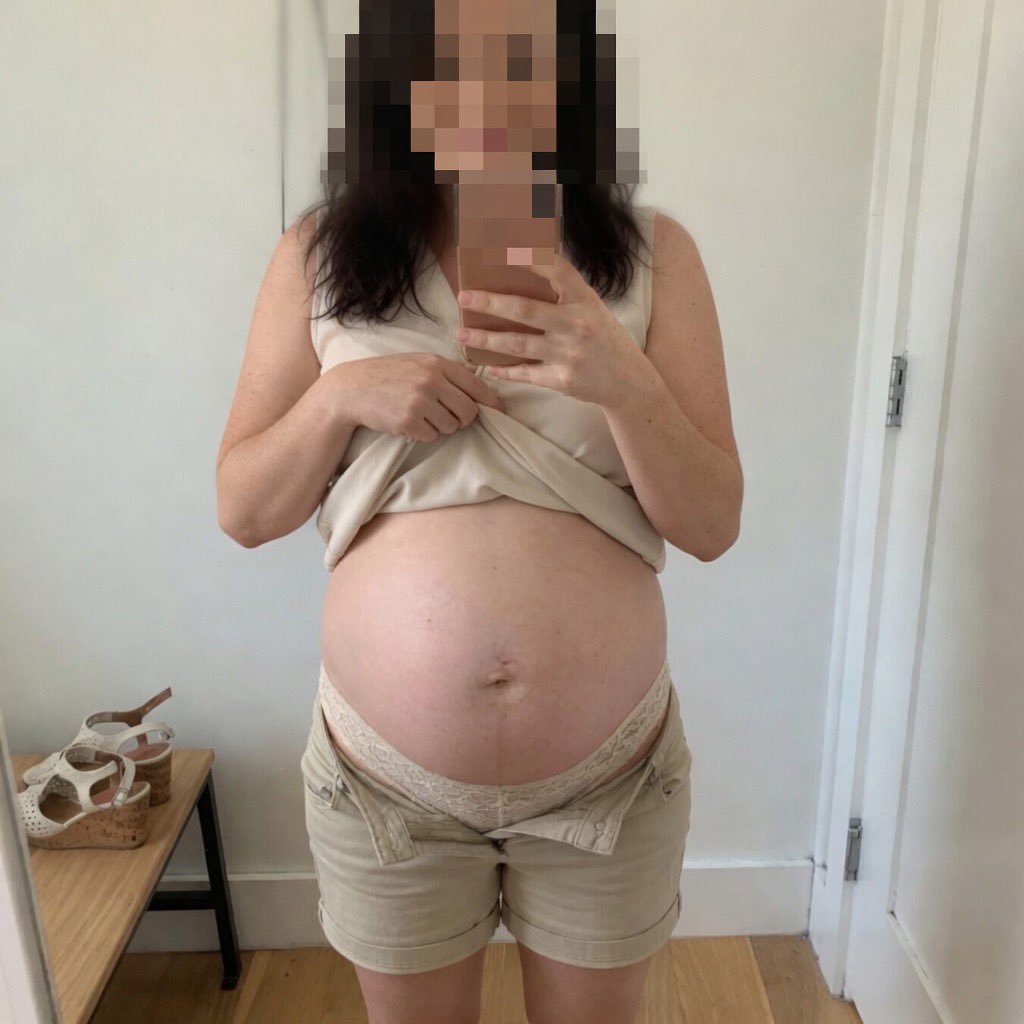 HorroConvert90's tweet photo. I pixel the photo for safeguard her identity
She is a friend's mother, i can't monetize with her
I have a drive with a collection of her belly and his bloat condition https://t.co/jH7Ef2Qa5m