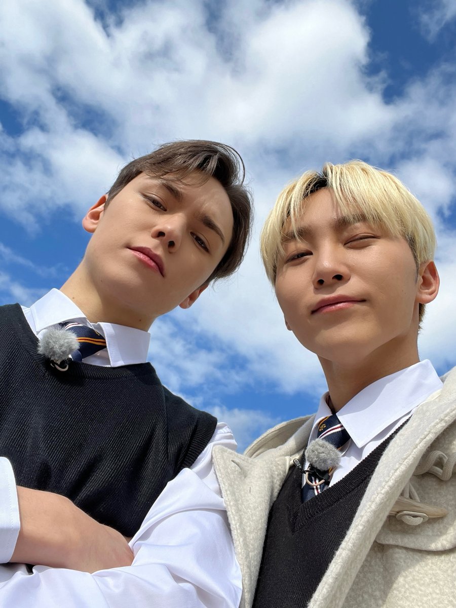 먹 tweet media