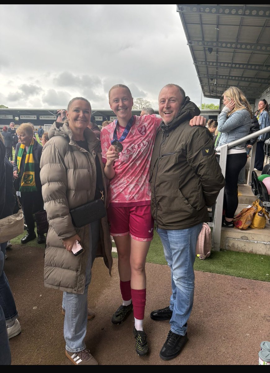 georginapoole16's tweet photo. @NorwichWSC @NorwichCityWFC @FAWNL https://t.co/hhUsHkxyLz