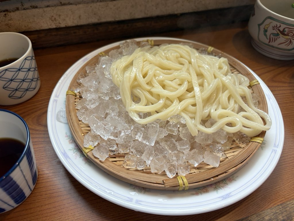 リょへ tweet media