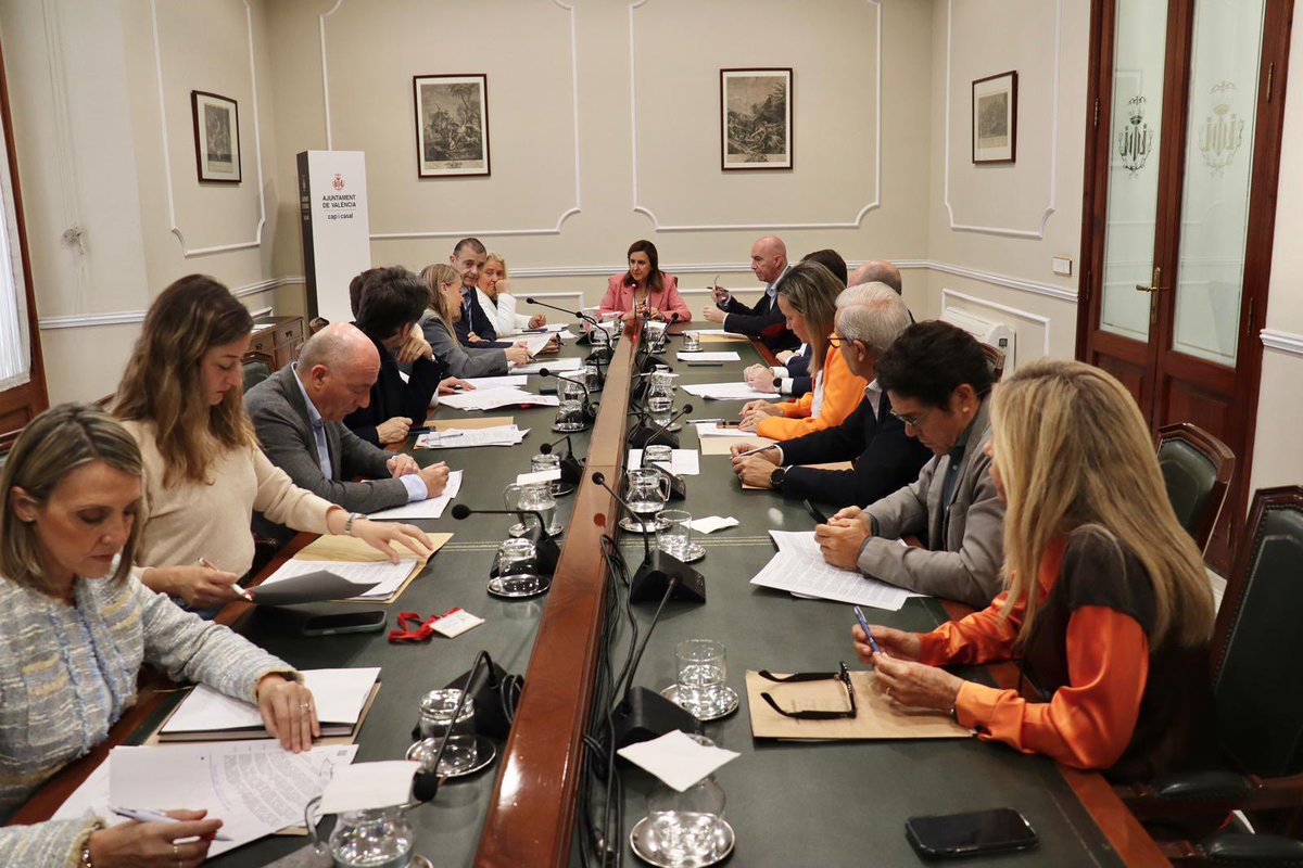 Arrancamos la semana aprobando en #JGL proyectos vitales para nuestra ciudad que ya son una realidad: 

👉🏻 Ampliación del IVO
👉🏻 Mejora del proyecto del CEIP Malilla
👉🏻 1ª fase de las obras de la pl. San Agustín
👉🏻 Cambio de uso para desbloquear el nuevo centro de salud de