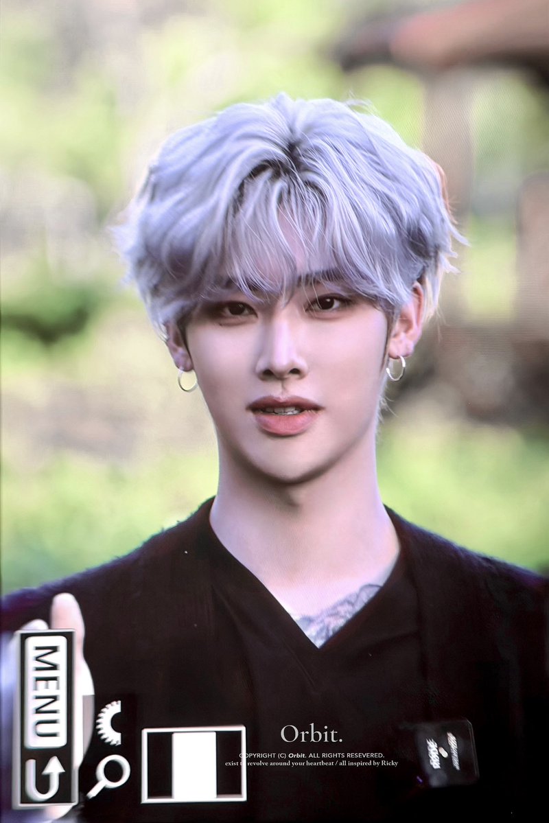 𝐎𝐫𝐛𝐢𝐭. tweet media