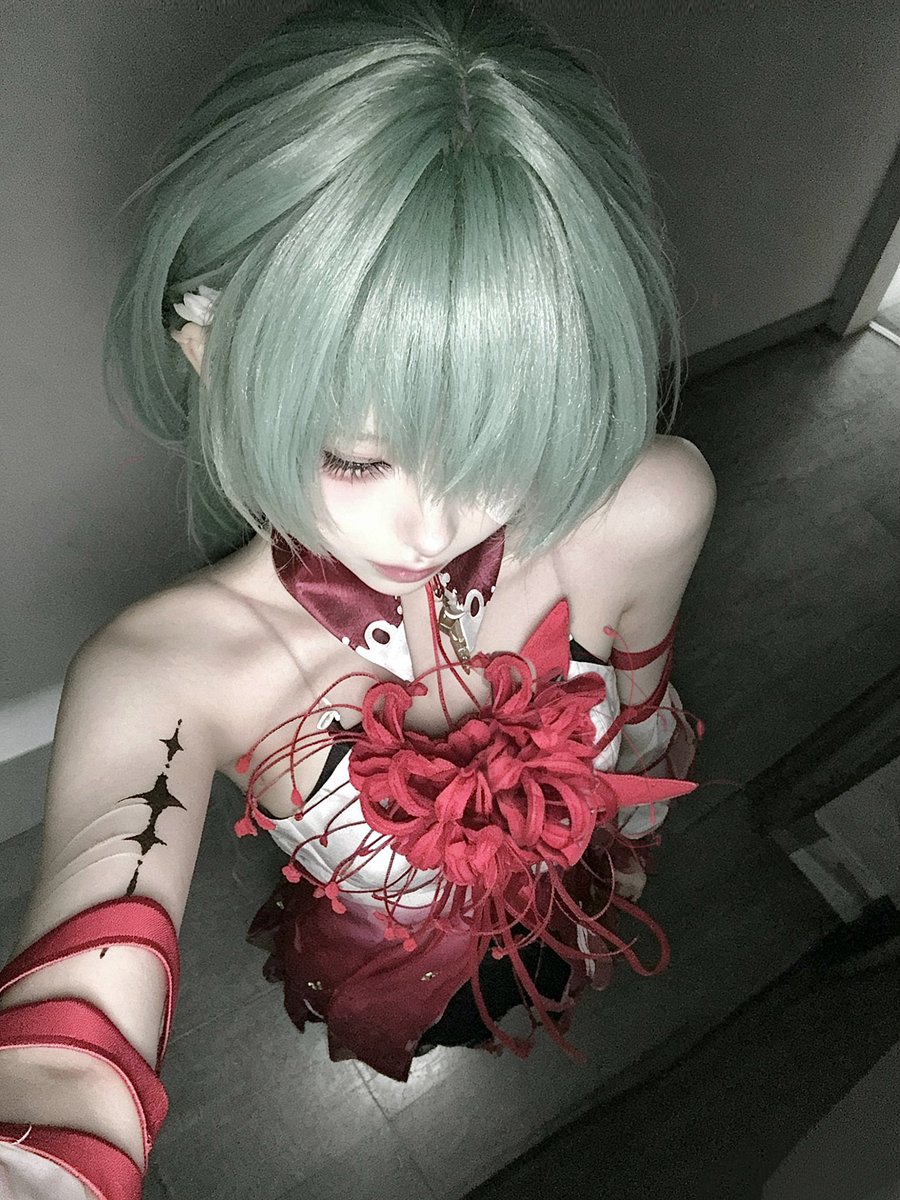 瞳 tweet media