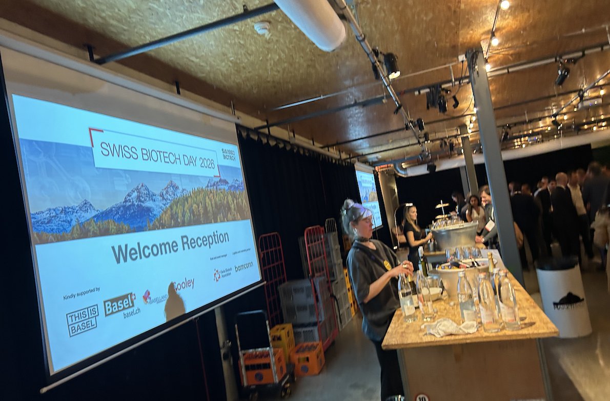LifeScienceCom's tweet photo. Great to be part of the #swissbiotechday again! With the best view out of the control room! Fireside Chat with #Roche CEO Thomas Schinecker https://t.co/NE8a0oe8iv