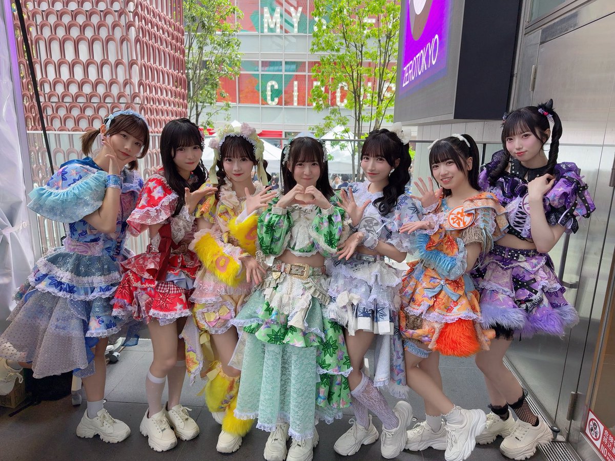 FES☆TIVE tweet media