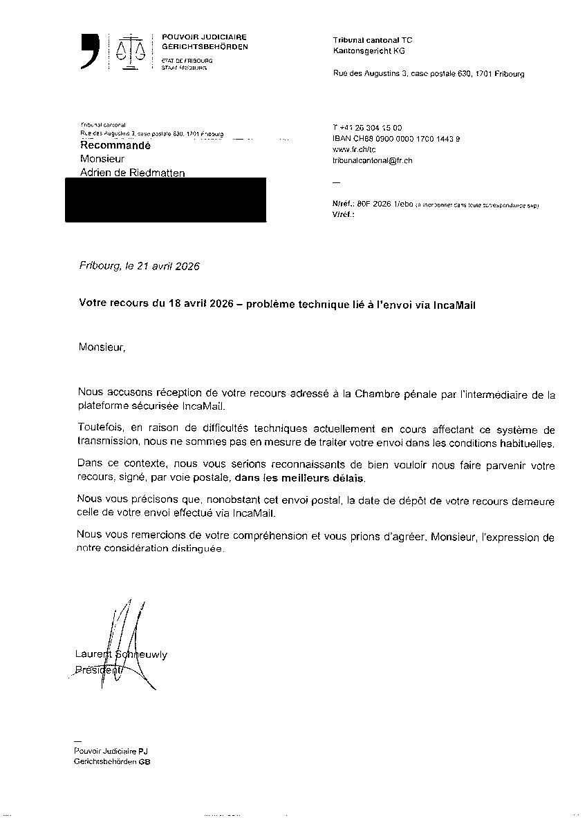 AdeRiedmatten's tweet photo. Ils se sont passés le mot ! Maintenant c'est au tour de la justice fribourgeoise - toujours dans l'affaire de mon agression par la police -  de jouer le coup de la "communication inaccessible" pour éviter de traiter mes recours. La justice de ce pays est en chute libre ! https://t.co/OWTY5TFIok