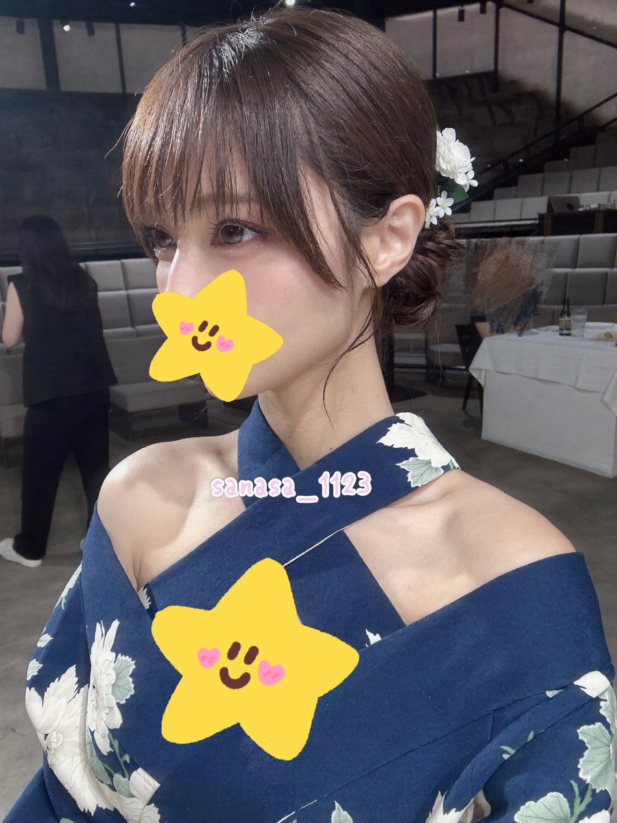 さな tweet media