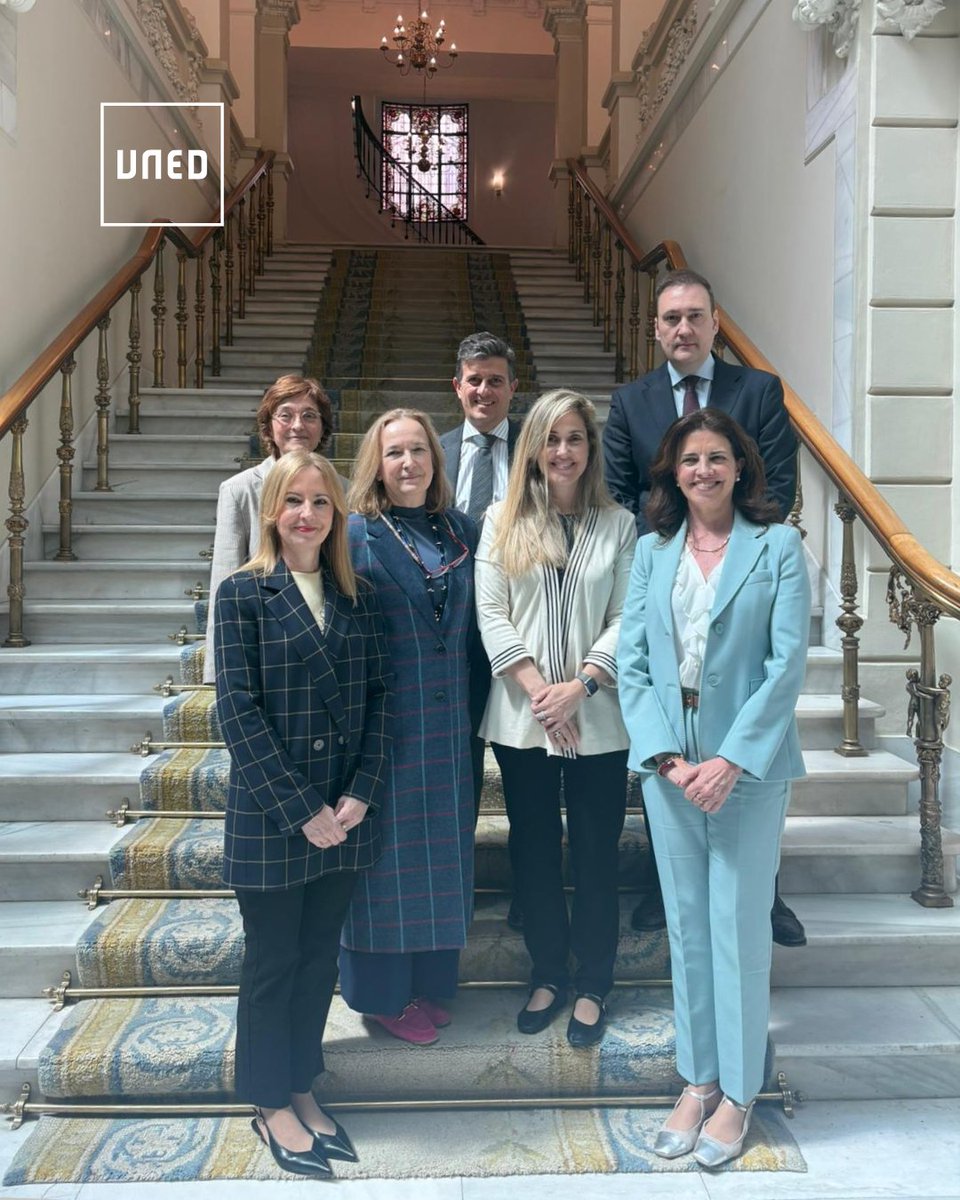 UNED tweet media