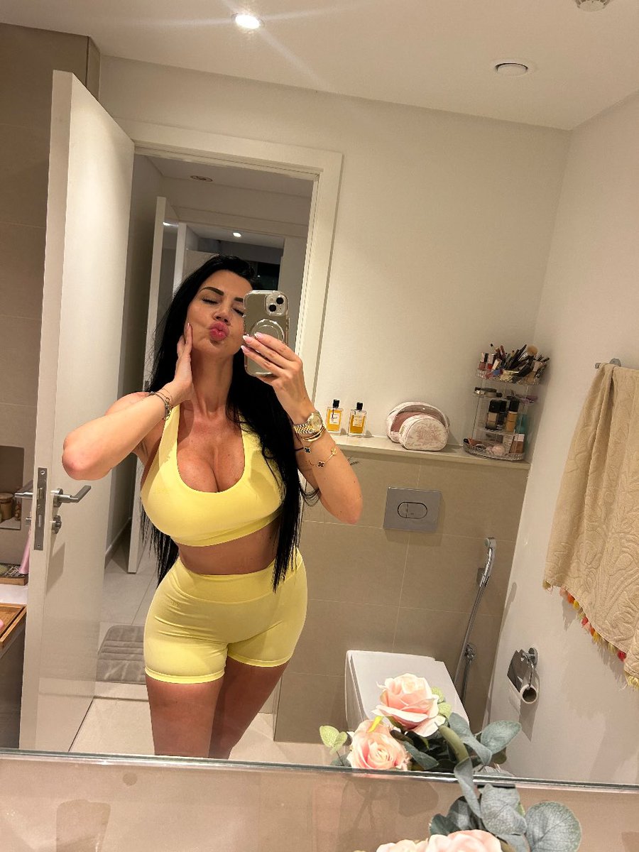 Yvonne Bar tweet media