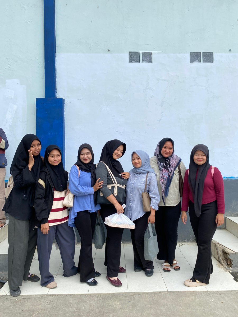 GeaID99's tweet photo. People come and go 
Sekian purnama baru upload foto bareng Partner kerja ini pun salah satu ada yg mau resign https://t.co/ieL2xiJ5XC