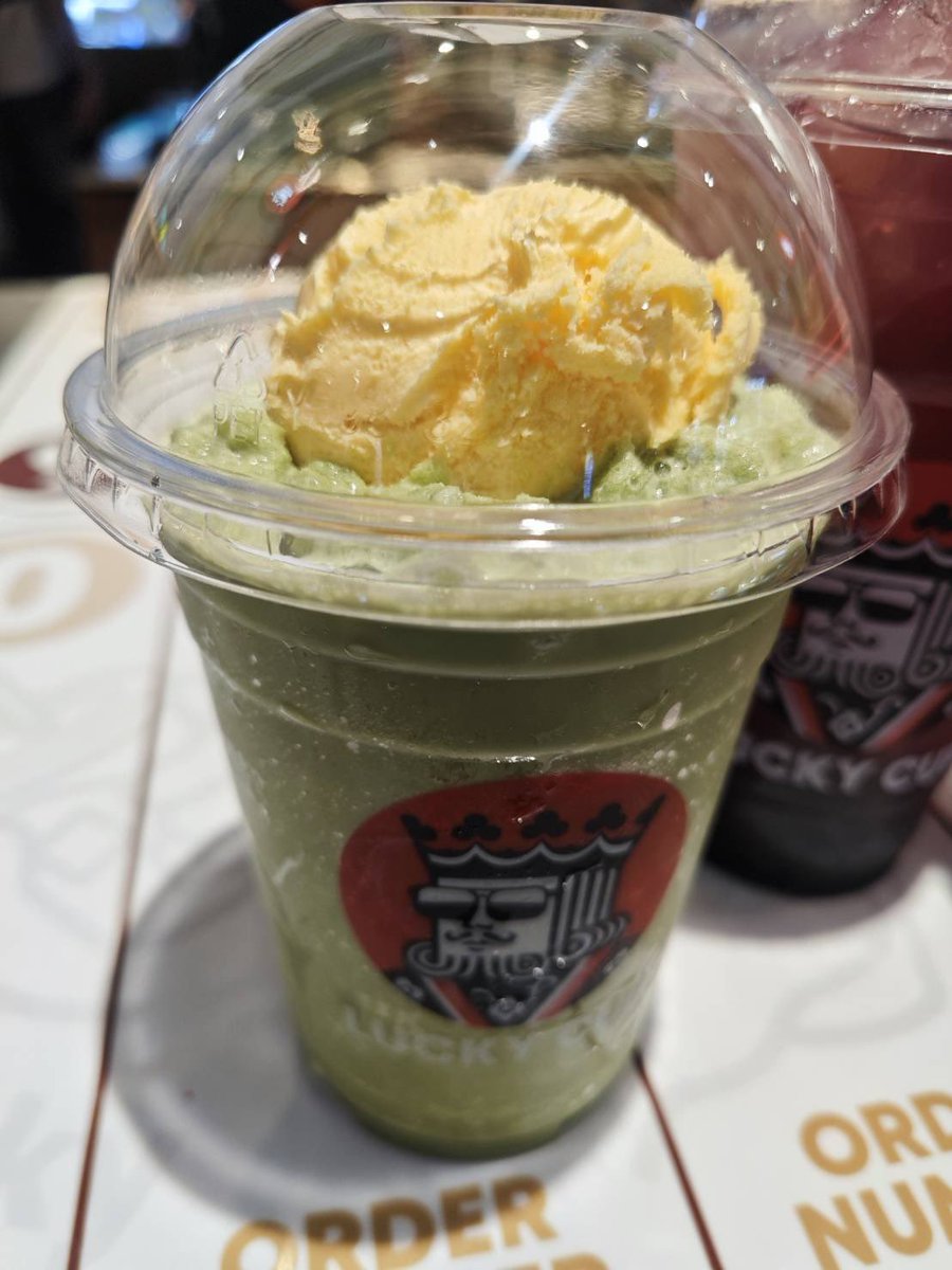 Aom_thasanee's tweet image. วัดหยุด ที่ไม่ได้หมายความว่าหยุด #Lucky cup 
ทำเรื่องเล่นให้เป็นเรื่องจริงภายใน 5 นาที