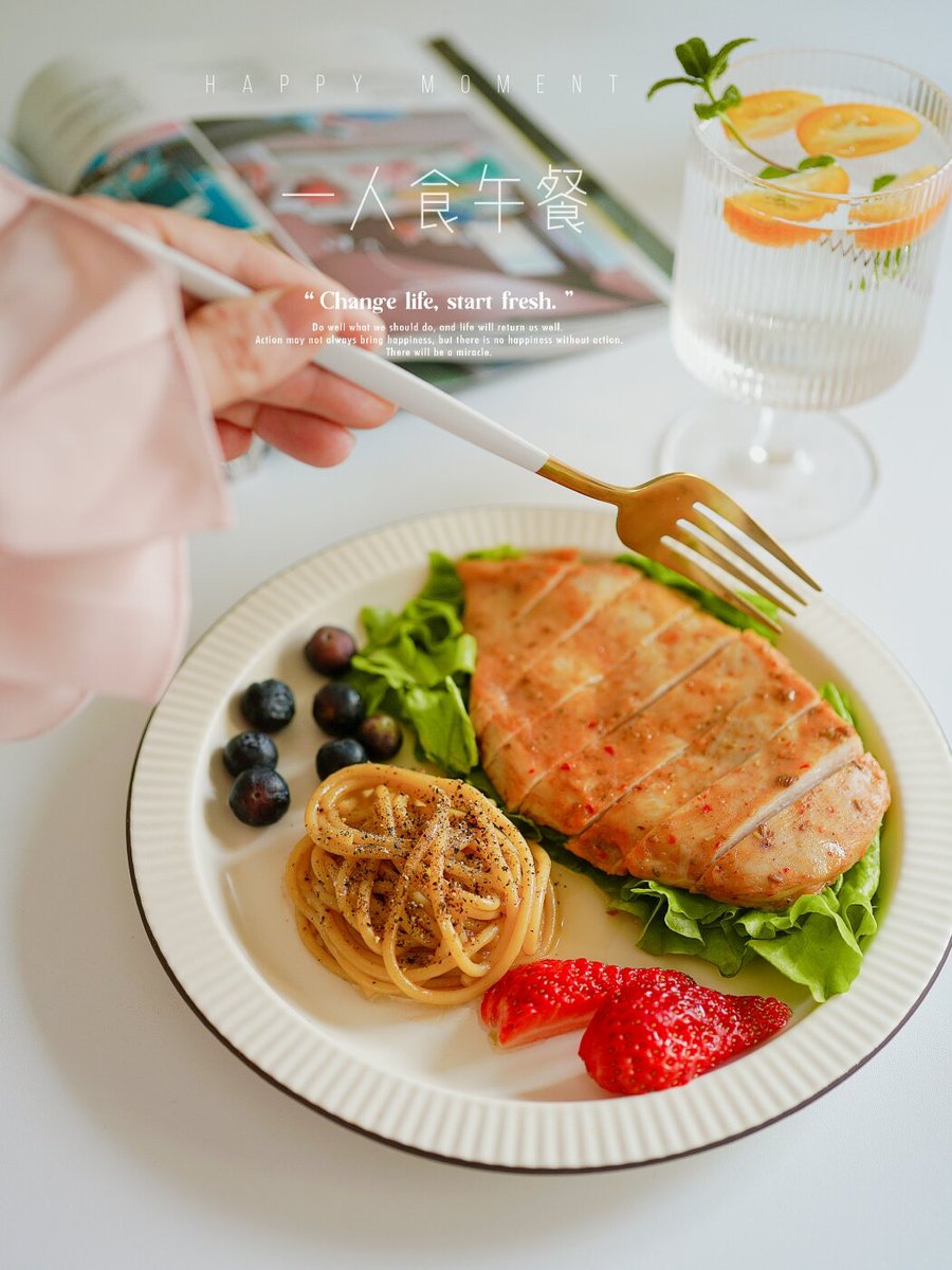 bigtaxidave1's tweet image. Swap fried for grilled, white for whole grain, and add a splash of color!  This balanced lunch fuels your day and trims extra calories—simple, satisfying, no crash. #FatLossMeals #CleanEating