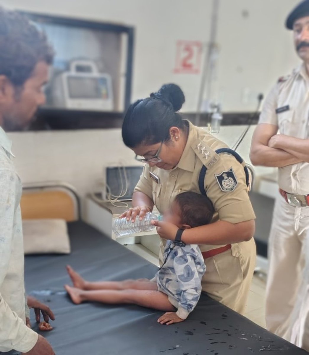 Father Kills Mother, Abandons 2-Year-Old in Forest; Toddler Walks 20 Hours and Survives

* 

1/5

In the dense forests of Madhya Pradesh, not far from Bhopal, a horrifying crime turned into an unbelievable story of survival.

A 25-YO man took his wife and their two-year-old son