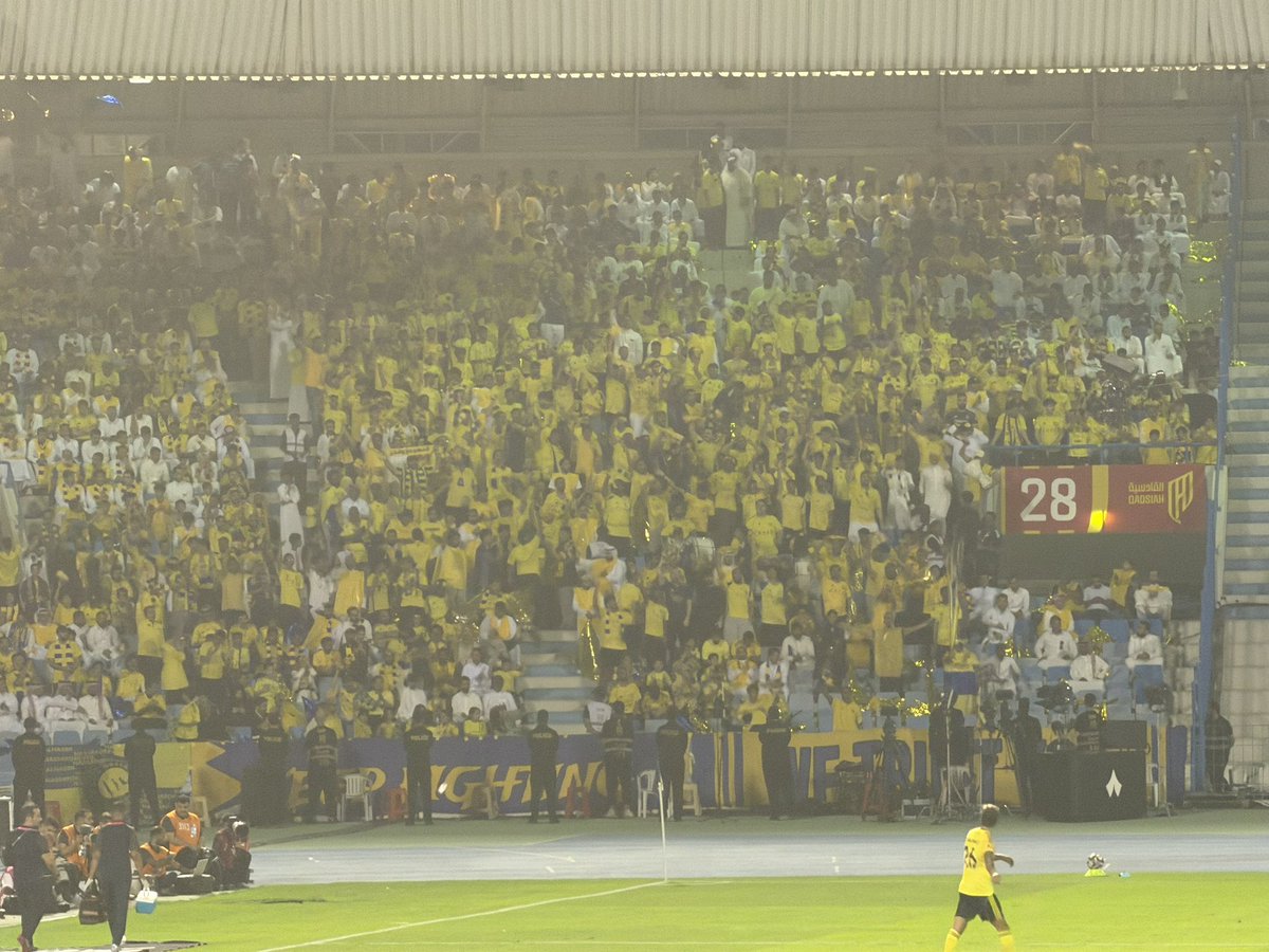 BaderDc's tweet photo. ماقصر الجمهور امس على الحضور .. مباراة كانت دون المتوقع غالباً بسبب الإرهاق البدني للعيبه .. القادم افضل بإذن الله 🙏 وفالنا الدوري #النصر_القادسية https://t.co/ivZ9A61sPg