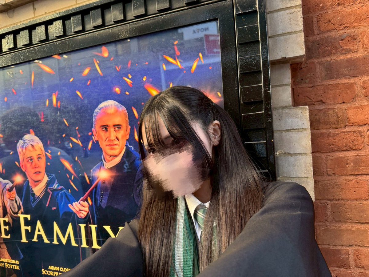 chann_yuii's tweet photo. 呪いの子見るならやっぱフル装備で見たいよね https://t.co/GIgQLNb5kS