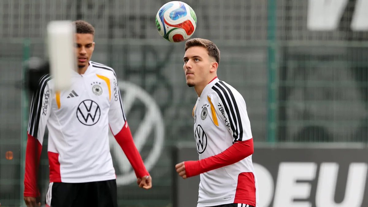 Julius | Weltmeister vum Rhing tweet media