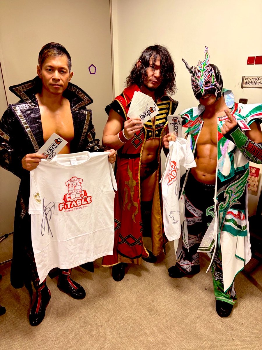 Dragon_Kid_0202's tweet photo. ソバットきれいに入ったよ。
ドイブルで勝ったよ。
#DRAGONGATE #NOTHUG https://t.co/Wg1NDo99Af