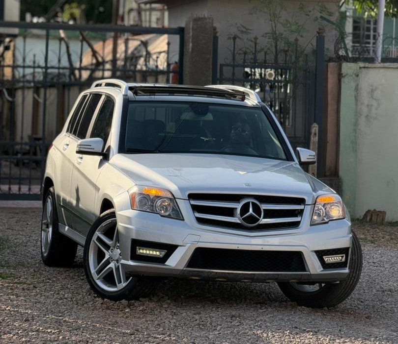 Beauty Cars tweet media
