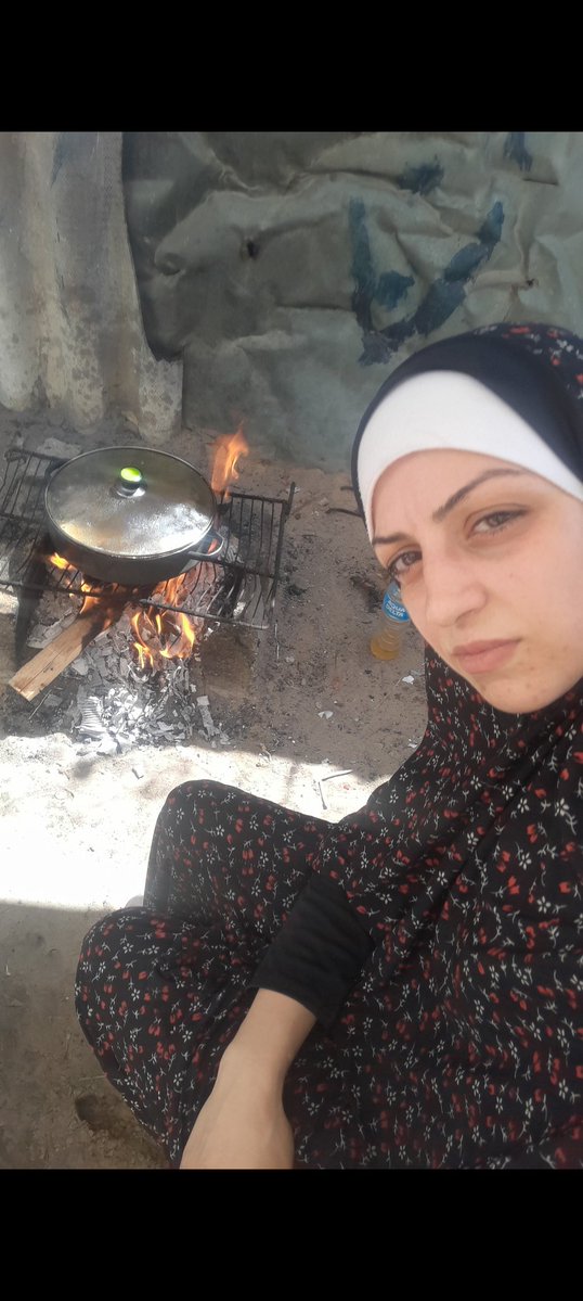 am77050's tweet image. 🙏🙏🙏Here in Gaza, a new month has begun, and I need your help and support to stay alive. Your sister, Marwa, needs your assistance to provide me with medical treatment, pay rent, and get healthy food. My children need summer clothes. Please help me.