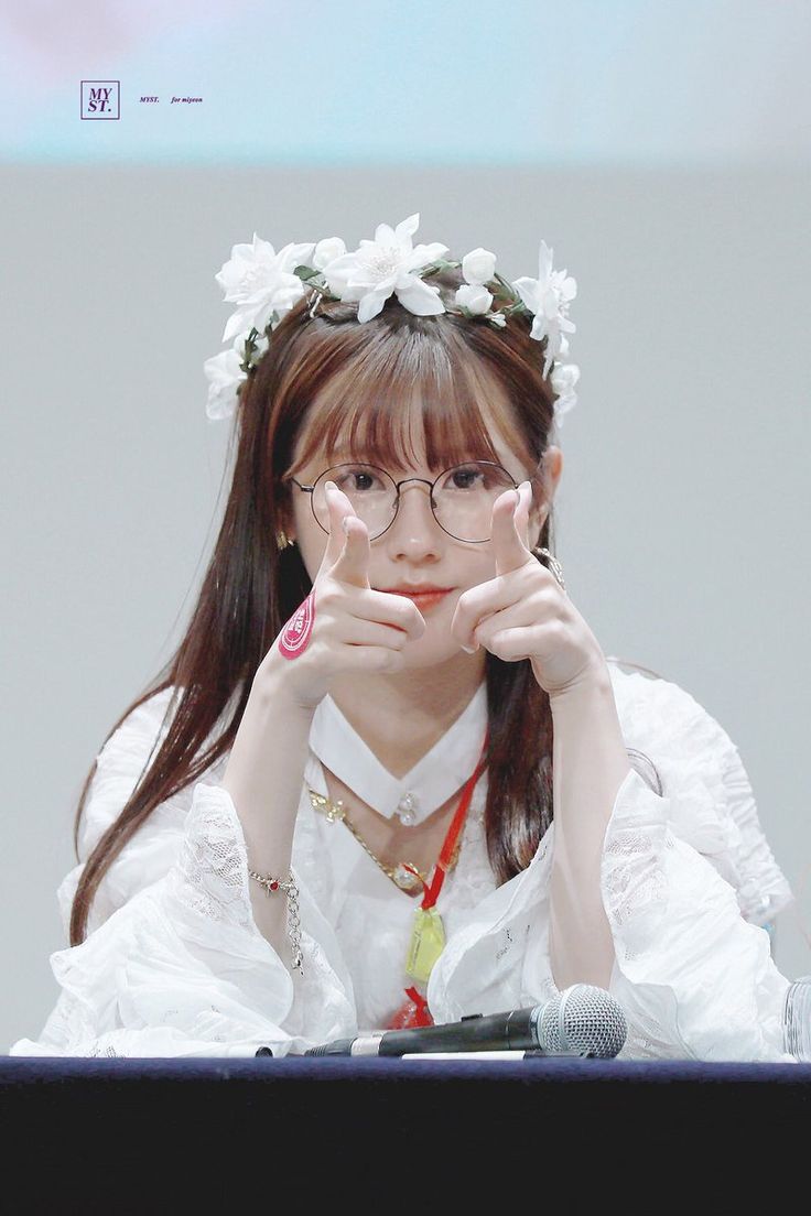 쀼려스 tweet media