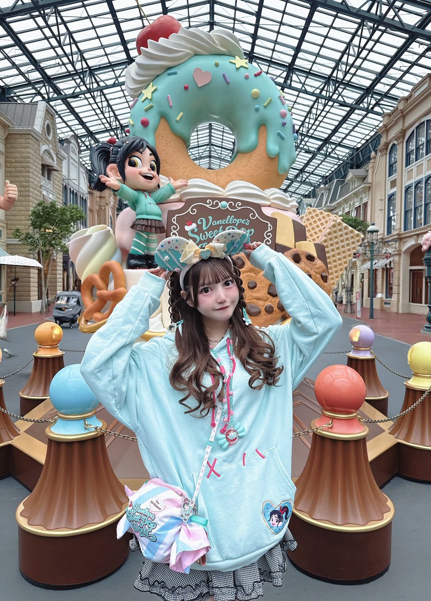 yummy！🧁🍭🍬🍩 #ヴァネパル #tokyodisneyland