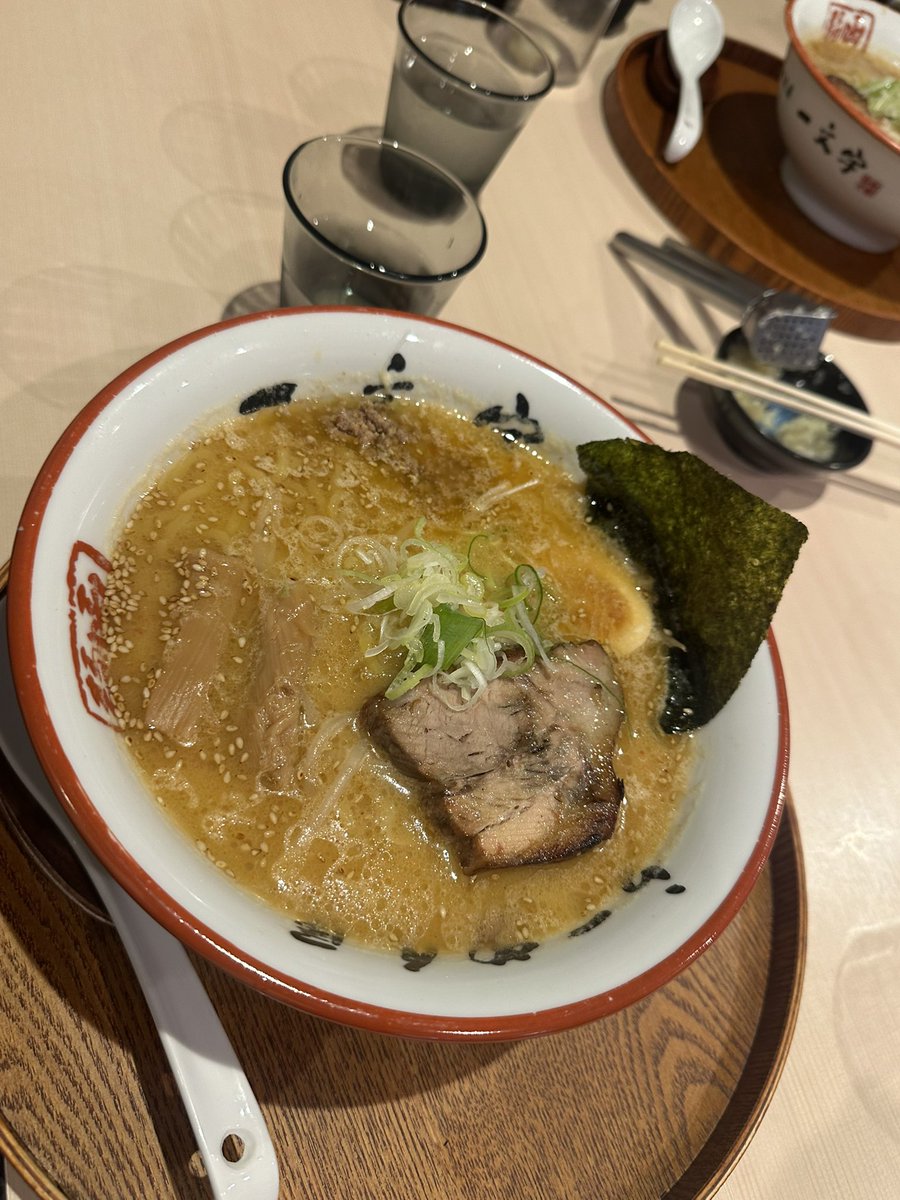 dpsuki's tweet photo. 函館ラーメン！
函館と言えば塩ラーメン！ https://t.co/DWuo0OJUMp