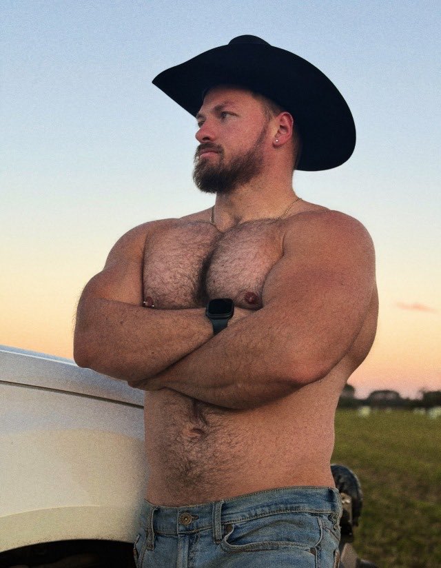 ULTRA Grizzly Biker DAD tweet media