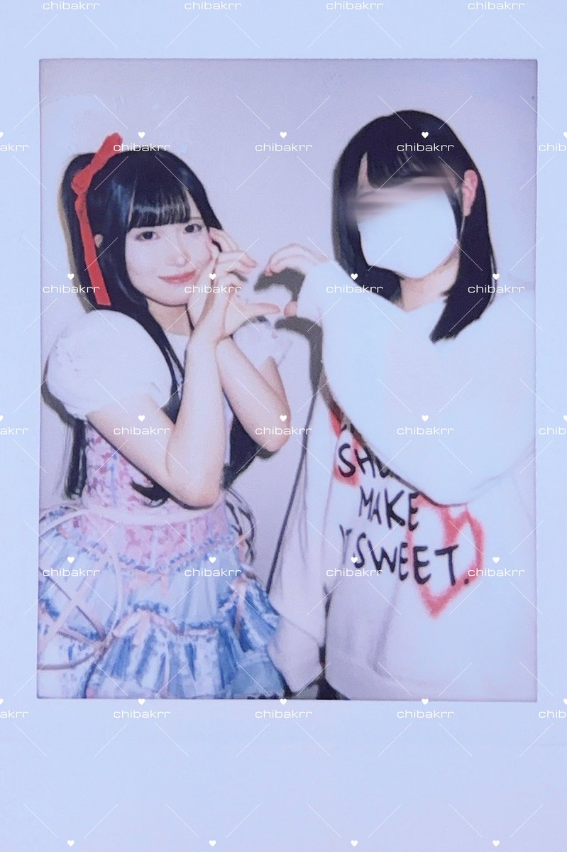 りか tweet media