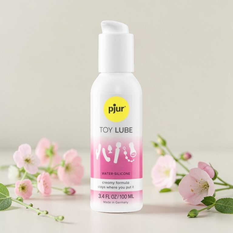 Holiday_Team's tweet photo. Meet pjur TOY LUBE – the perfect companion for smooth and precise pleasure.
https://t.co/tVOhLR68lK https://t.co/JiyFfDBR9y