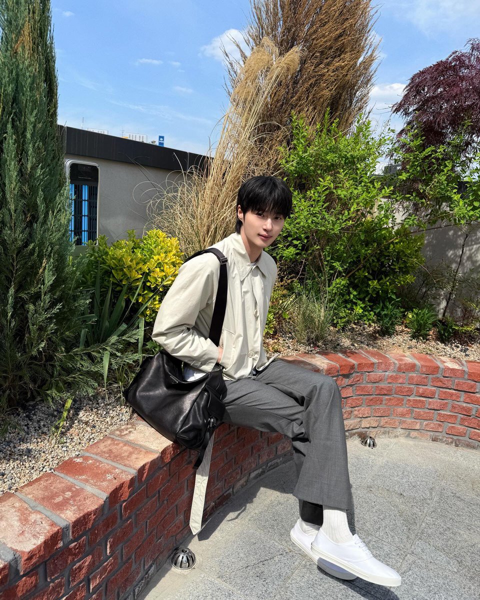 결 tweet media