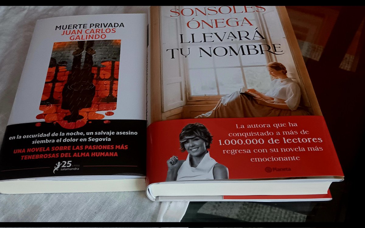 13Vcr's tweet photo. Dos libros que me han regalado. https://t.co/jimpI85Cg0