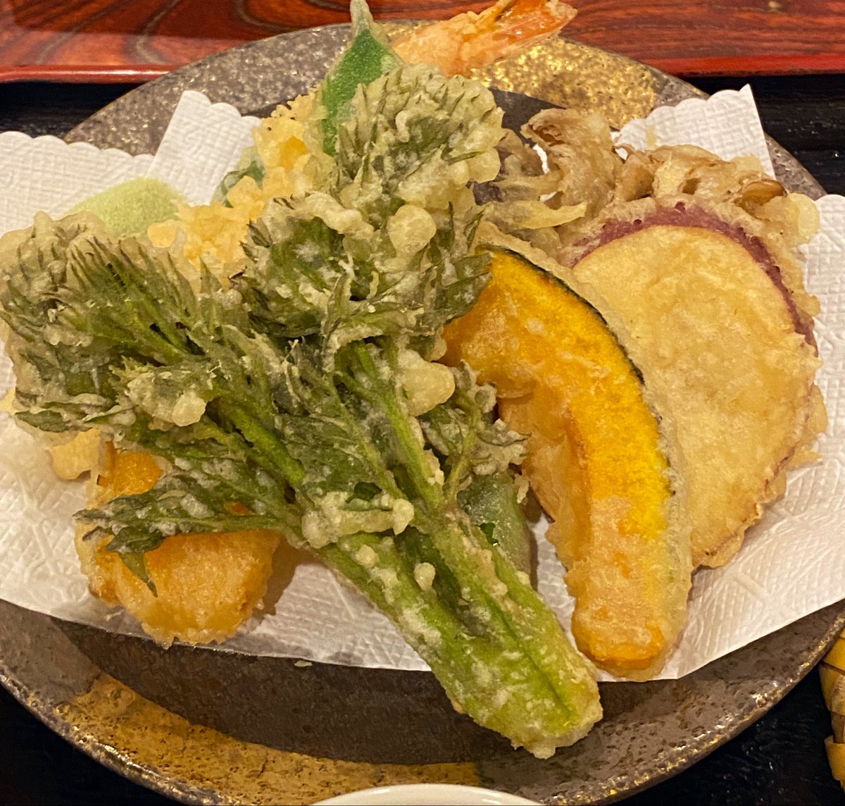 10000ice's tweet photo. ずっと会いたかった！タラノメ！ https://t.co/E6KhjqzT5j