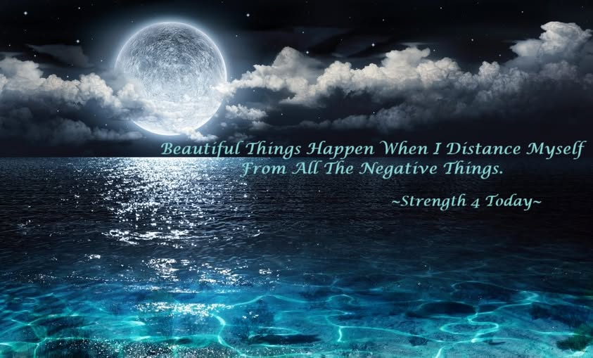 Strengthfor2day's tweet image. Beautiful Things Happen When I Distance Myself
From All The Negative Things.

#BeautifulThings #Happen #Change #DistanceMyself #NegativeThings #RecoveryPosse #Strengthfor2day