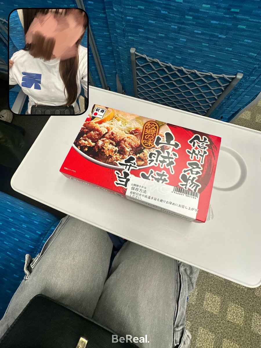 babakanau_'s tweet photo. 文フリ東京、ありがとうございました！これまでで一番充実(一番買った)フリマでした！いぇい！ https://t.co/981eDk6fSt