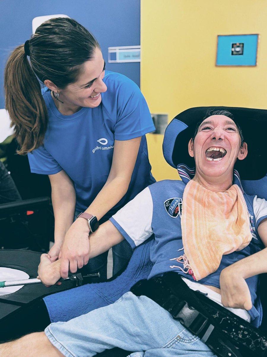 Avapace's tweet photo. El pasado 30 de abril se vivió una fantástica jornada de voluntariado corporativo junto a  @GlobalOmnium , en colaboración con @fund_adecco 

La tarde estuvo llena de ritmo, gracias al taller de batucada inclusiva dinamizado por  @LosGreengos https://t.co/IqTS7yoP1B