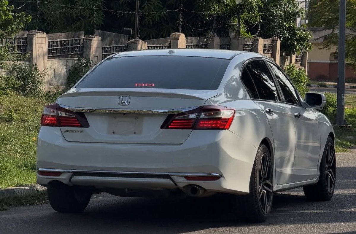 Beauty Cars tweet media