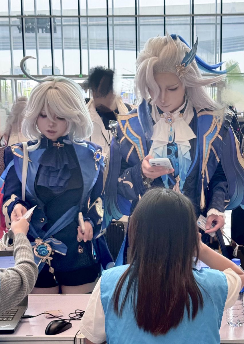 黄油苍蝇。 tweet media
