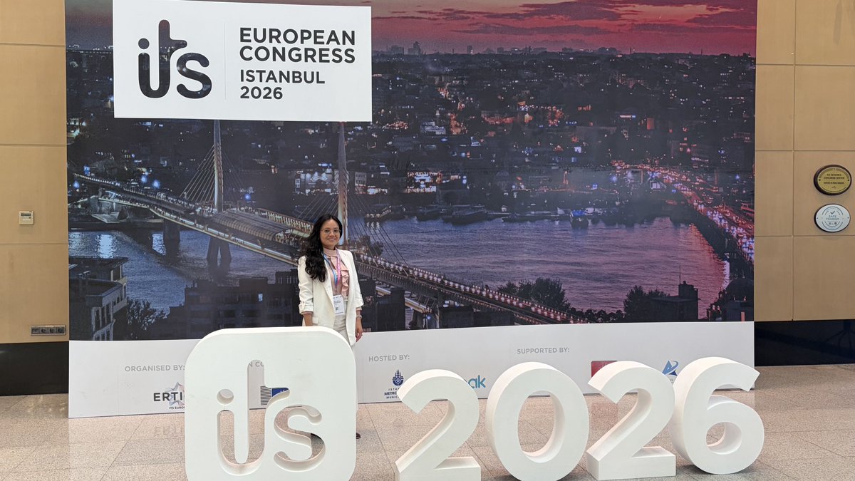 ev4eu_eu's tweet photo. 🇹🇷 #EV4EU was part of the 17th ITS Congress 2026! @InescID researcher Cindy P. Guzman represented projects #EV4EU and @AHEAD_ProjectEU.

The meeting was a great opportunity to discuss her research and both projects' contribution to the future of #V2X!

🔗https://t.co/qoxsCwOmzr https://t.co/u2WYuX8lGx