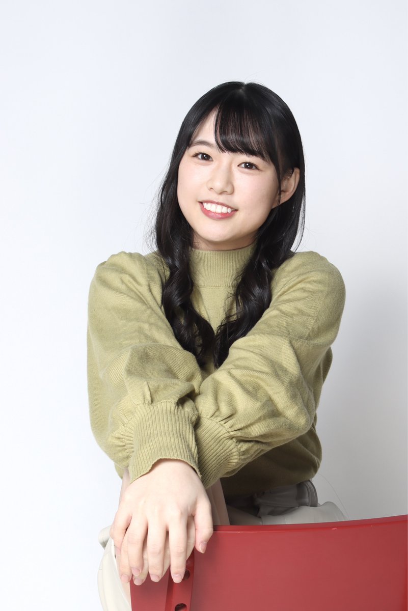 🌱みどりの日🌱

ということで…！
緑のお洋服を着てる何年か前の写真を！！

最近、自然に触れたい欲が高まってて、緑に囲まれたい気持ちです☘
木漏れ日や風に吹かれた時の葉のサワサワ音で心が休まるよね！

どこかおすすめの自然スポットありますか？