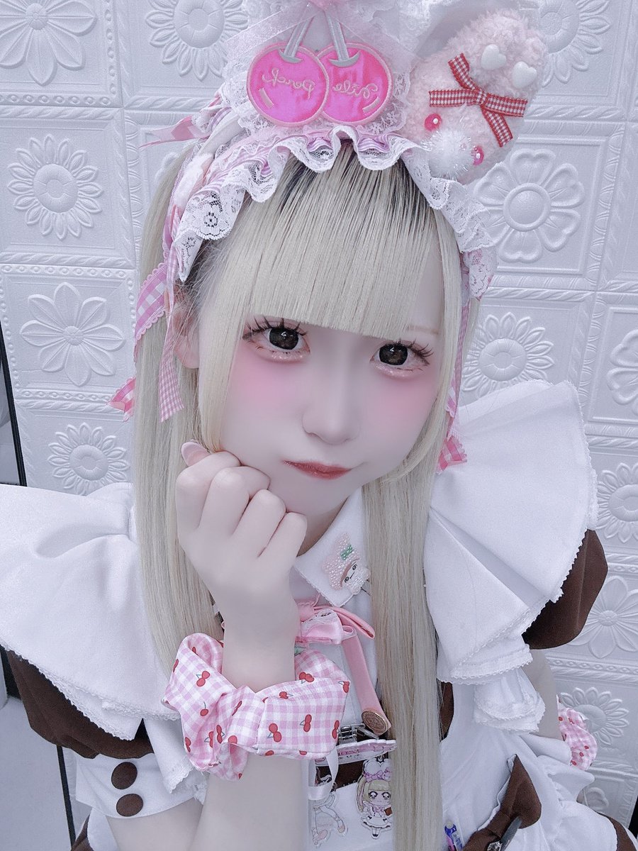 maid_furiru_'s tweet photo. あなたのための｢可愛い｣です🧁💗 https://t.co/kUHhRglB6M