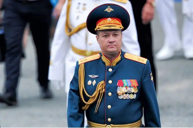 RT by @mikenov: 🤡 Putin appointed the new commander-in-chief of the Russian Aerospace Forces… Colonel General Alexander Chaiko - the same one who in 2022 commanded the capture of the Kyiv region from the west. The SBU suspects him of war crimes: the murder of civilians in Bucha and the… pic.